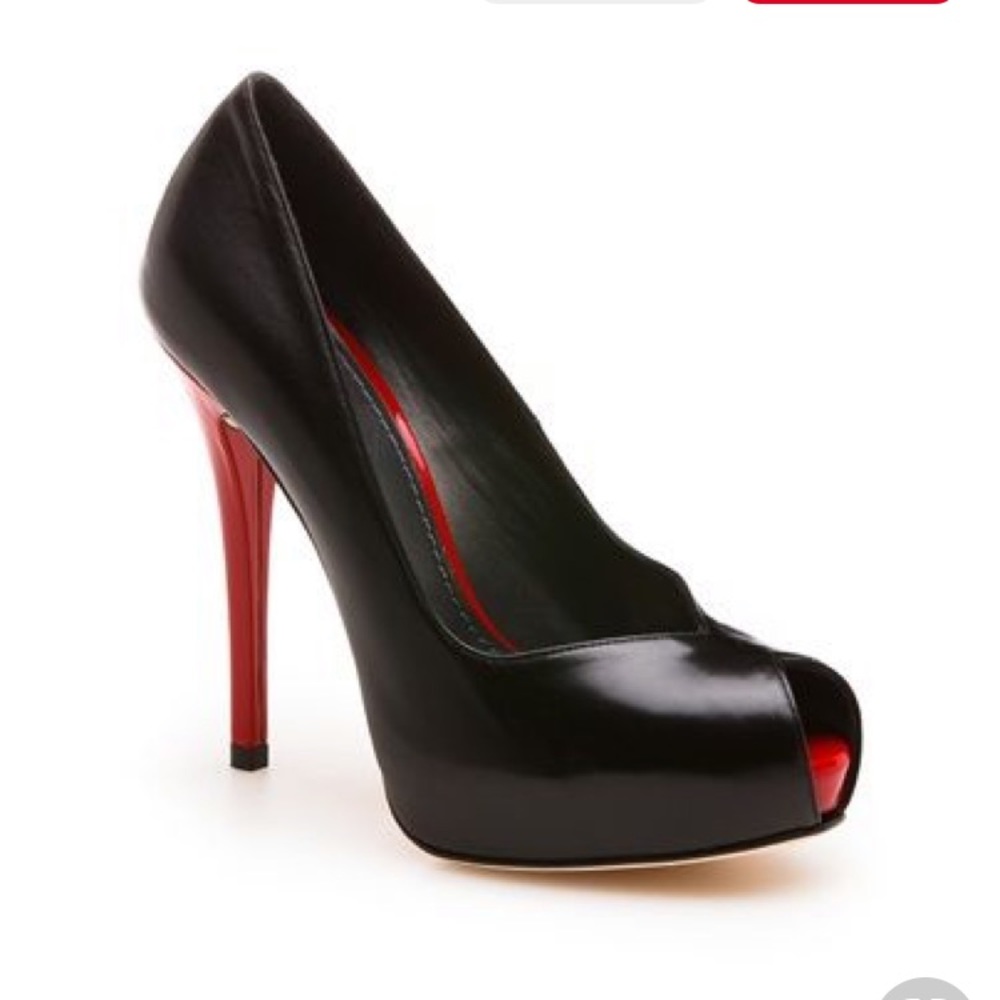 ** New** Stewart Weitzman Victoria Peep Toe Pump